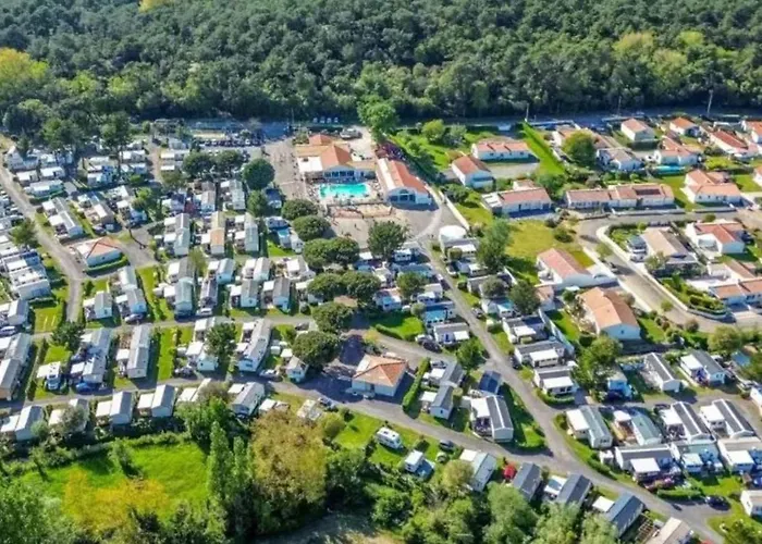 Kemp Mobil-home A - 5 Pers. - Api-1-52-1629 *