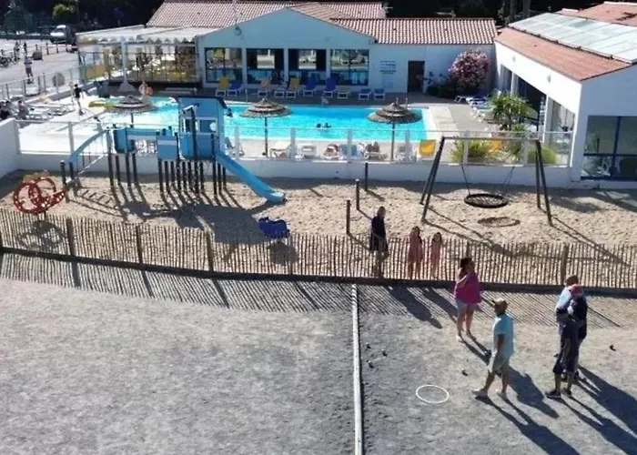 Mobil-home A - 5 Pers. - Api-1-52-1629 * Notre-Dame-de-Monts